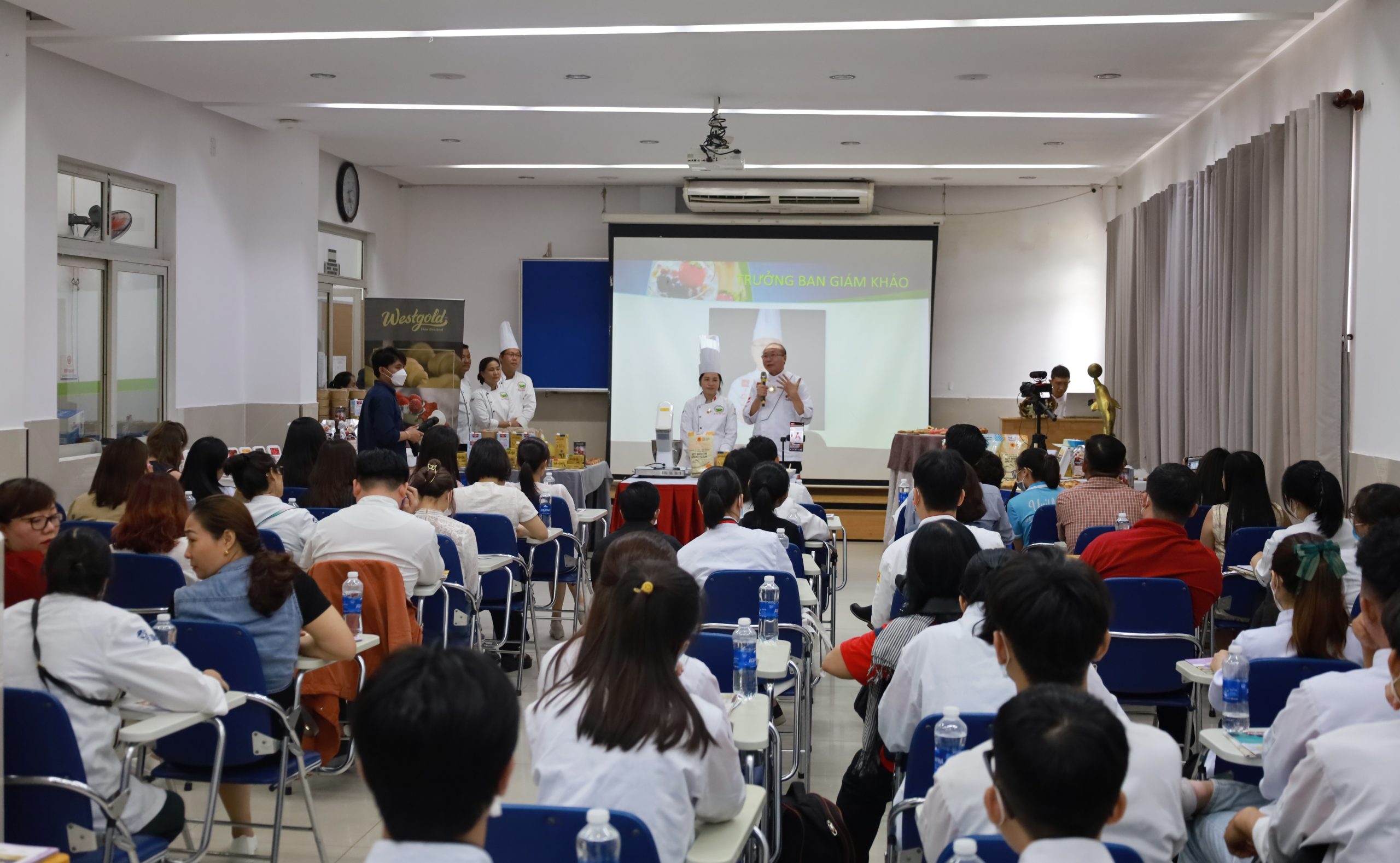 workshop-Share -to-Connect- Pastry-Alliance-VietNam