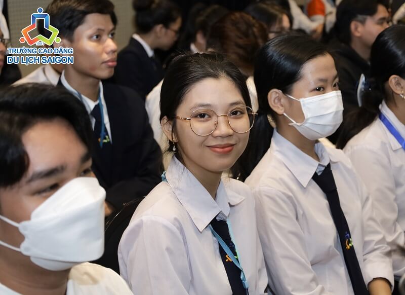Sinh viên Cao đẳng Du lịch Sài Gòn tham dự chuyên đề "Văn hóa Việt nhìn từ Tiếng Việt"