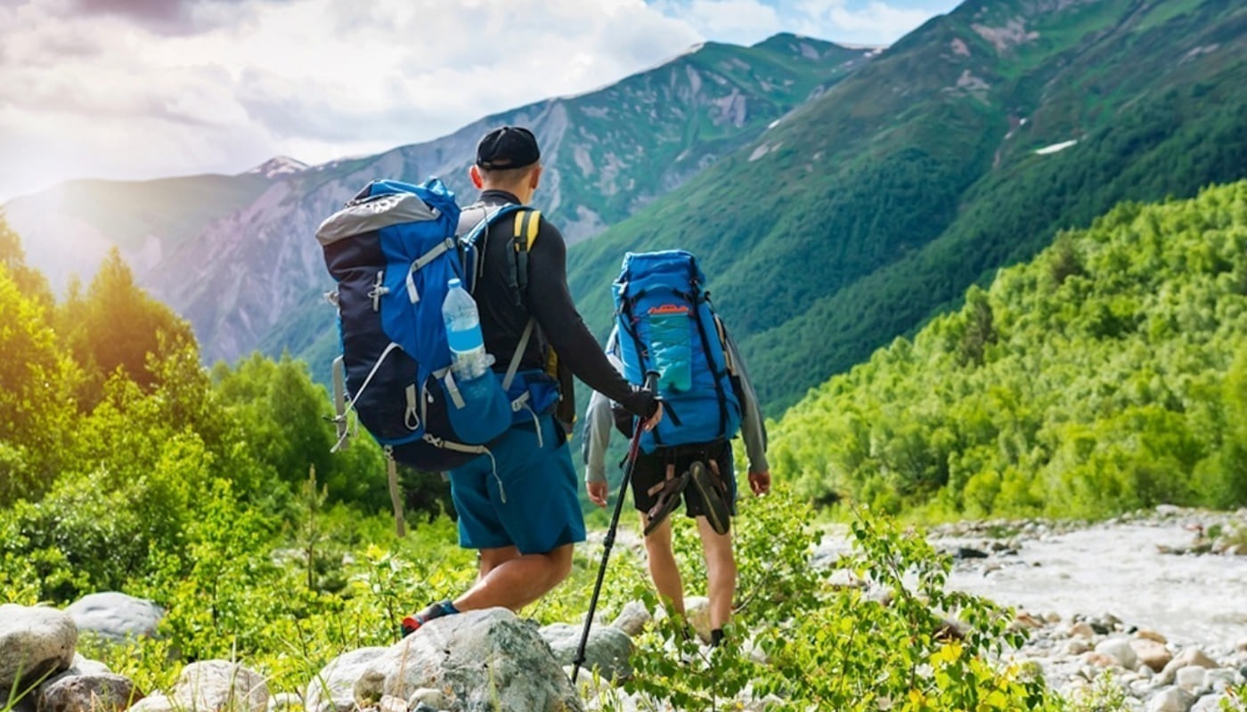 Những đặc điểm khi đi du lịch trekking là gì?