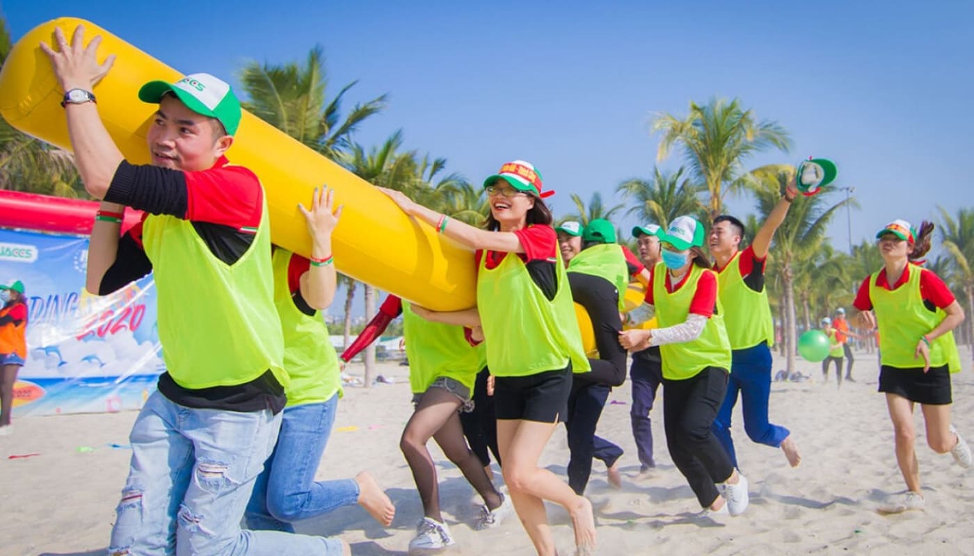 Team Building là gì? Các Loại Hình Team Building Phổ Biến