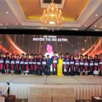 Các tân nhân cử nhân xuất sắc nhận giải thưởng Nguyễn Thị Bội Quỳnh