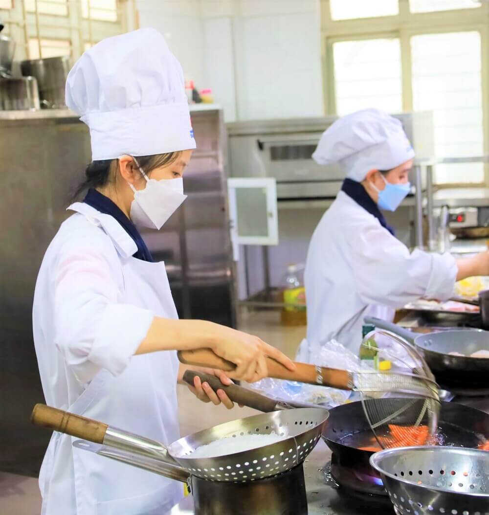 Học nấu ăn tại Cao đẳng Du lịch Sài Gòn