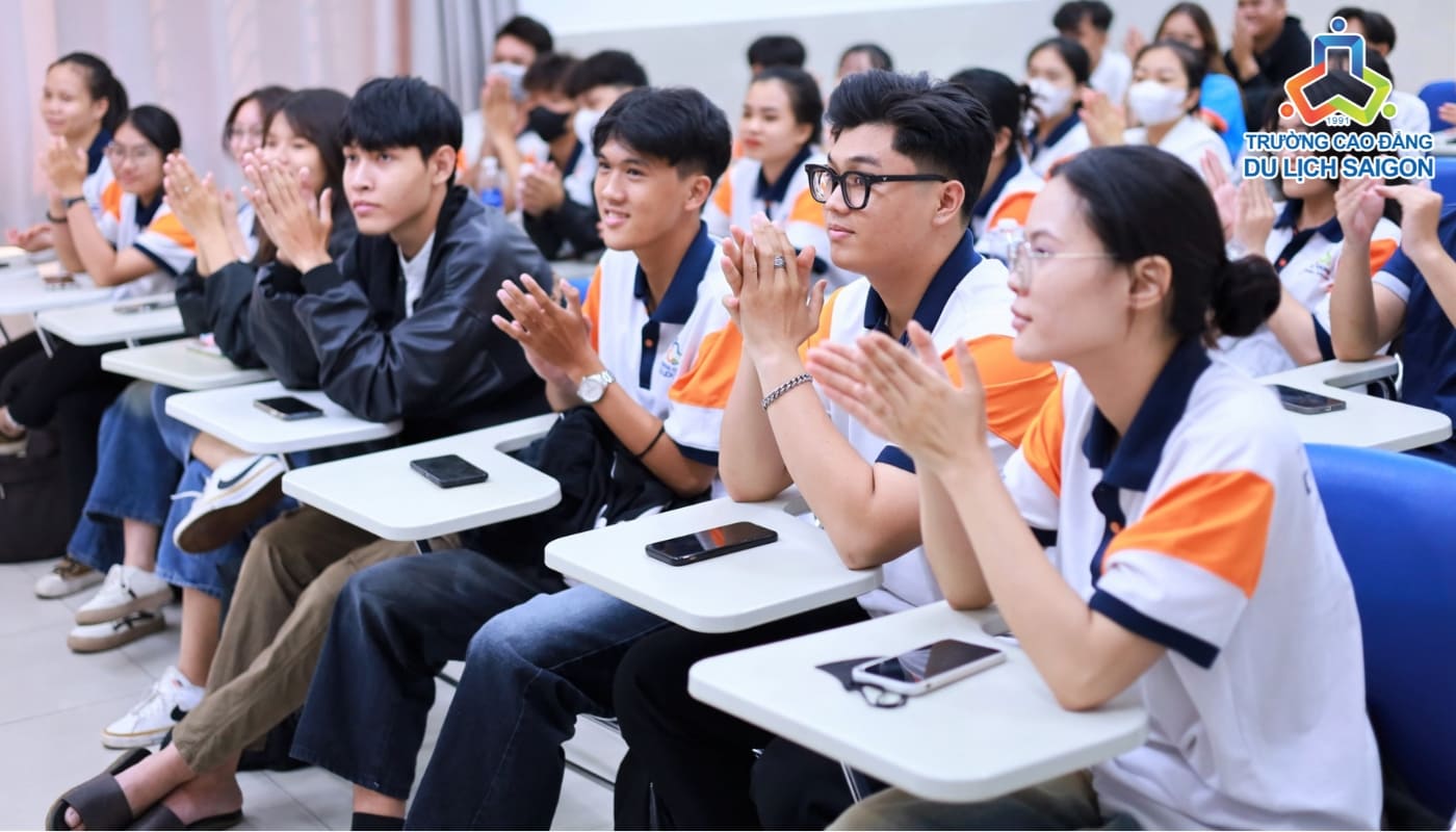 Cao đẳng Du Lịch Sài Gòn - Trường cao đẳng đăng ký xét tuyển học bạ online khối ngành A1
