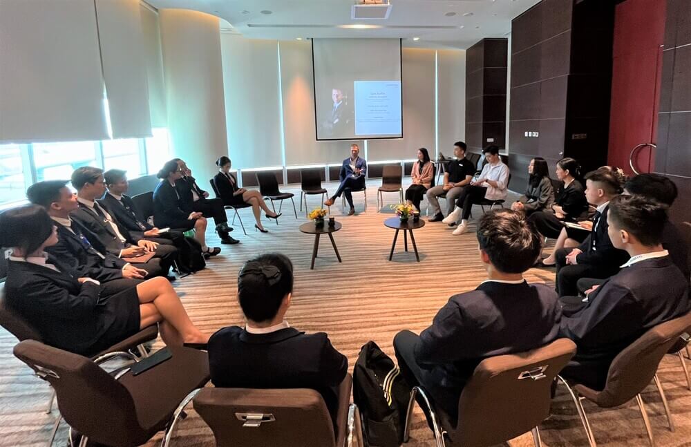 Career Talk cùng các đại diện khách sạn Le Meridien Saigon