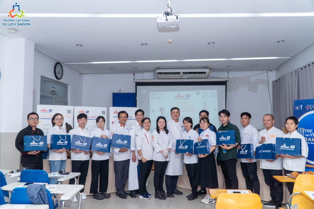 Top 12 chụp ảnh lưu niệm sau workshop