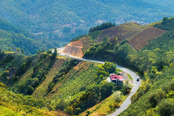 Đèo Pha Đin (Điện Biên) - một trong Tứ Đại Đỉnh Đèo của vùng Tây Bắc