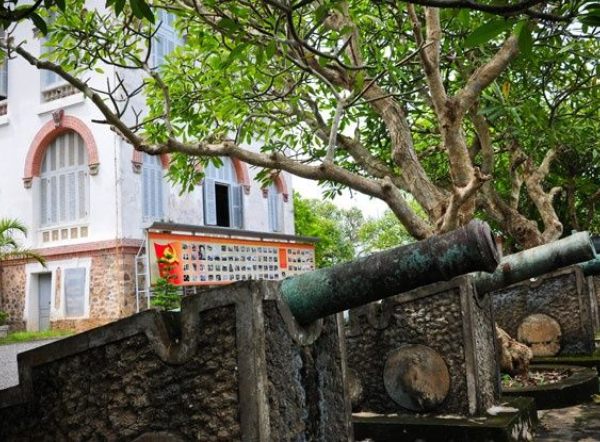 Bạch Dinh - Sự giao thoa tinh tế giữa truyền thống phương Đông và nét đẹp kiến trúc phương Tây