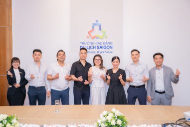 Công ty TNHH NIPPON HUMAN và các đại diện của Công ty Cổ phần MP & PS và Công ty Cổ phần PSI
