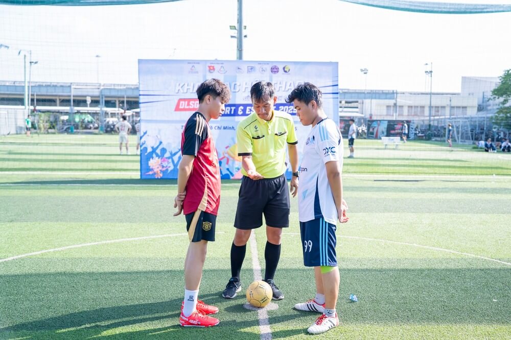Hội thao chính thức bắt đầu