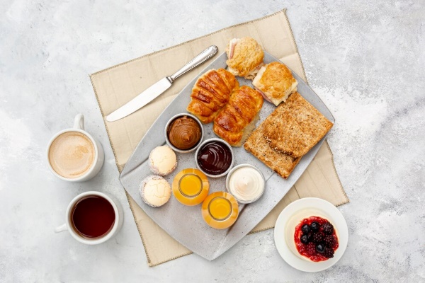 Continental Breakfast kiểu Pháp