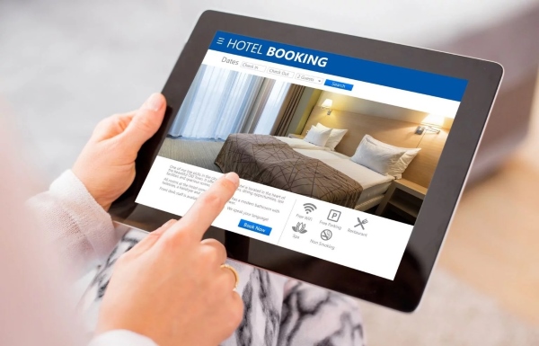 Khách E-Commerce chiếm tỷ lệ lớn, giúp đảm bảo công suất phòng nhưng phát sinh chi phí hoa hồng