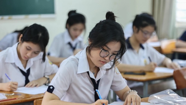 Đối tượng ưu tiên tuyển sinh là thí sinh được cộng điểm trong xét tuyển đại học theo quy định của Bộ Giáo dục và Đào tạo