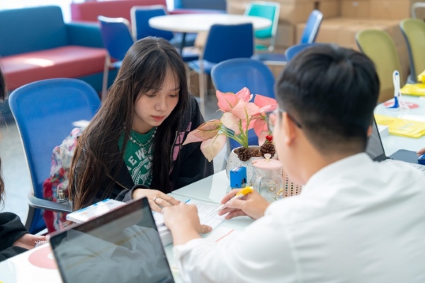 Thí sinh cần chuẩn bị đầy đủ các loại giấy tờ minh chứng phù hợp với nhóm đối tượng ưu tiên tuyển sinh