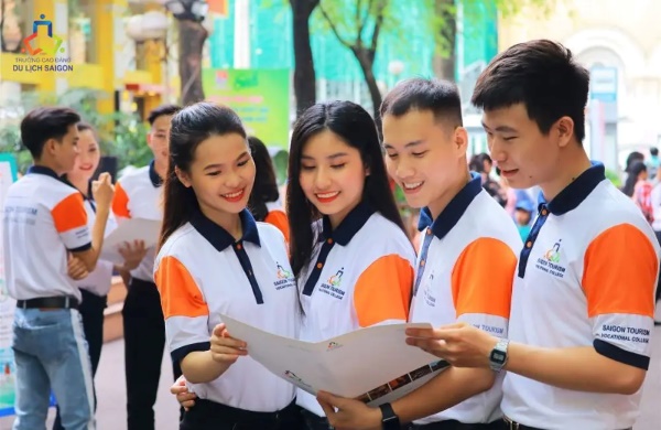 Chuẩn bị đầy đủ theo danh sách giấy tờ nhập học giúp quy trình diễn ra suôn sẻ và chính xác