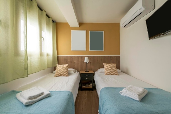 Phòng Twin không phù hợp với cặp đôi và chưa đáp ứng tối đa yêu cầu về sự riêng tư hoặc không gian cao cấp