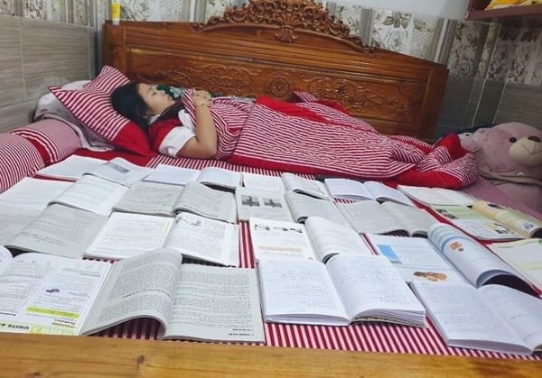 Ngủ đủ 7 đến 8 tiếng mỗi đêm để tinh thần luôn minh mẫn