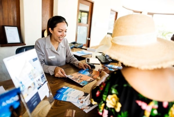 Một Travel Agent chuyên nghiệp cần có kiến thức vững, kỹ năng giao tiếp-ngoại ngữ tốt và tư duy kinh doanh linh hoạt để thích ứng với áp lực