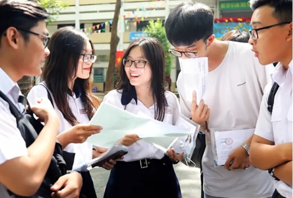 Thí sinh cần đạt điểm đủ ở từng tiêu chí để tổng điểm đáp ứng ngưỡng xét tuyển kết hợp của trường