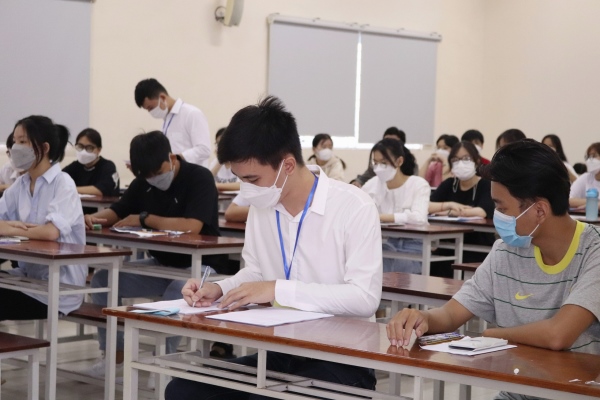 Phương thức xét tuyển kết hợp linh hoạt, toàn diện, giảm áp lực thi cử và tăng cơ hội trúng tuyển so với các phương thức xét tuyển truyền thống