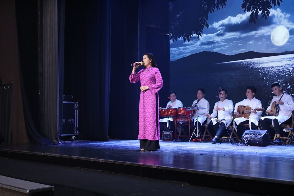 Vọng cổ nhịp 32 Chợ Mới