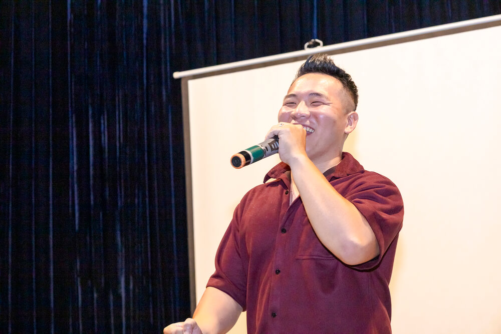 Văn nghệ mở màn buổi Sinh hoạt đầu khóa