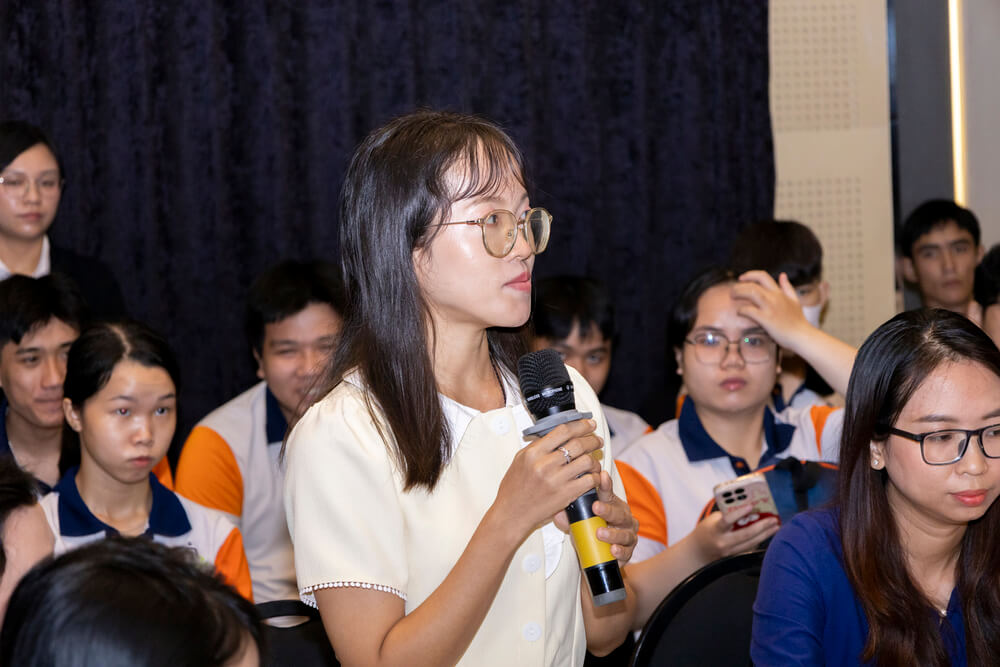 Bà Nguyễn Diệp Thanh Thảo - Chuyên Viên Chăm Sóc Khách Hàng, Công Ty BiPo VN (Cựu sinh viên lớp CDKS06N11) chia sẻ