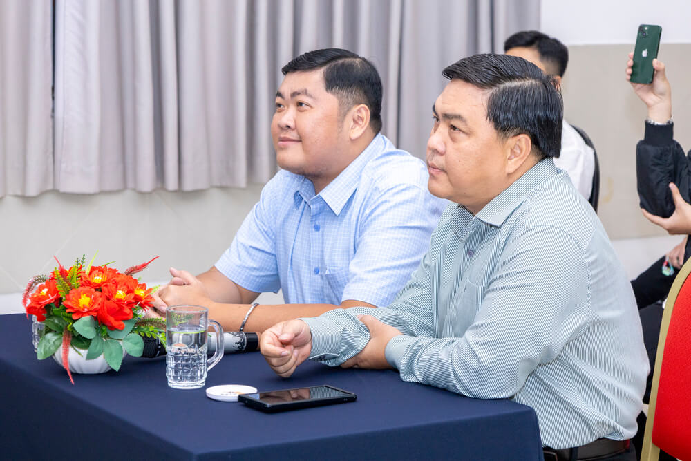 Lãnh đạo Nhà trường tham dự buổi Lễ Bế giảng