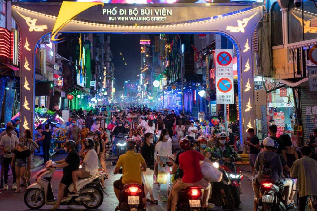 Sài Gòn đi đâu chơi về đêm