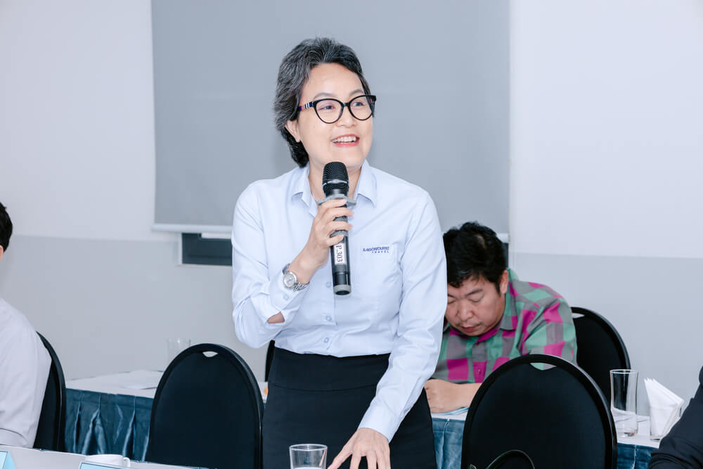Bà Trương Thị Anh Mỹ Trưởng phòng hướng dẫn nội địa Công ty TNHH MTV Dịch vụ Lữ hành Saigontourist phát biểu