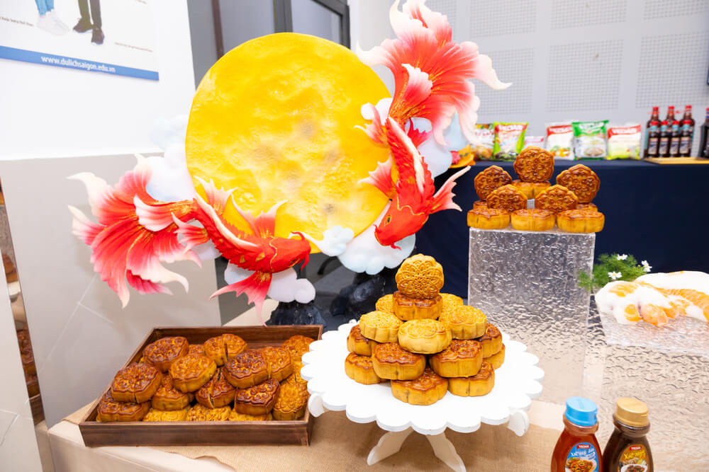 Bánh trung thu được thực hiện tại chuyên đề