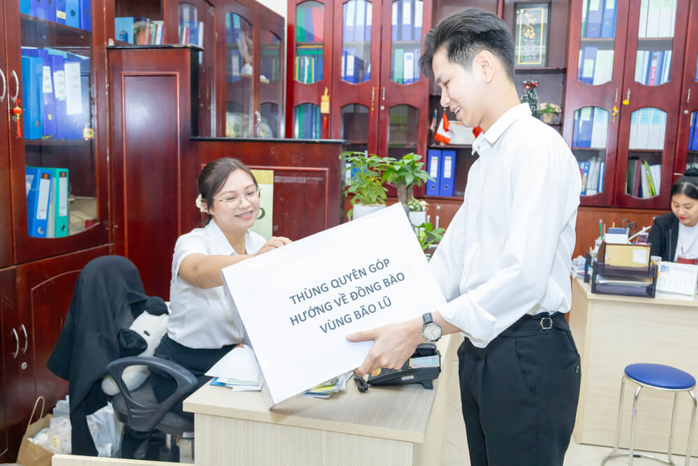 Cán bộ nhân viên Du lịch Sài Gòn đóng góp