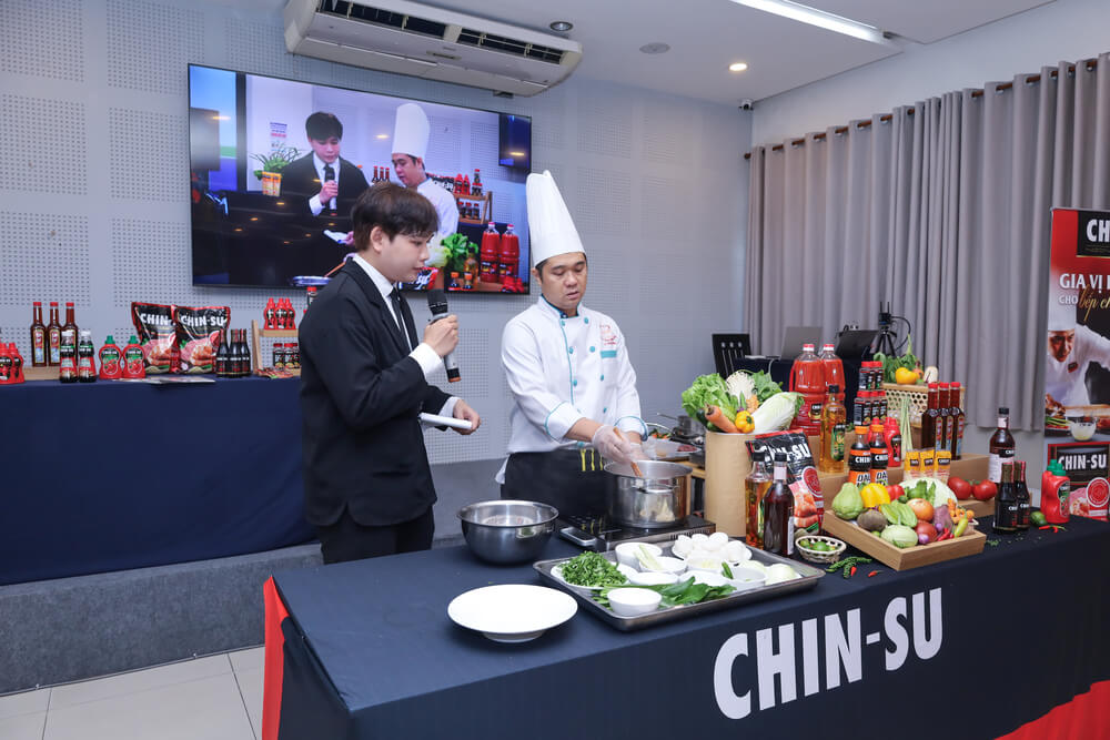 Chef demo trước phần thi chính thức