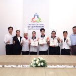 Đoàn Thanh Niên trao thưởng