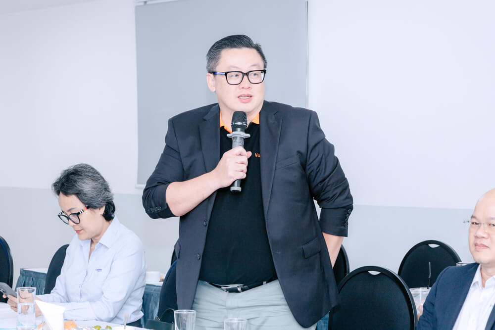 Ông Trần Quốc Bảo, Giám Đốc Công ty TNHH Dịch vụ - Du lịch - Thương mại Kỳ Nghỉ tham gia tham luận