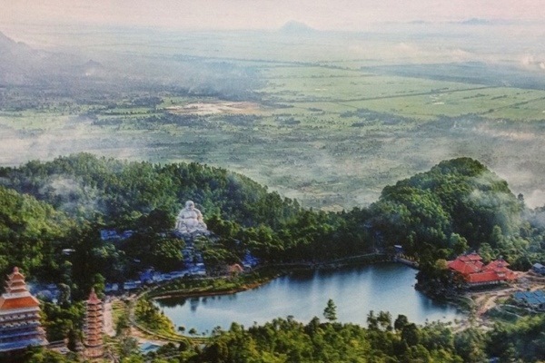 Về miền Bảy Núi, chiêm ngưỡng công trình kiến trúc Phật giáo ngoạn mục giữa mây trời và núi rừng