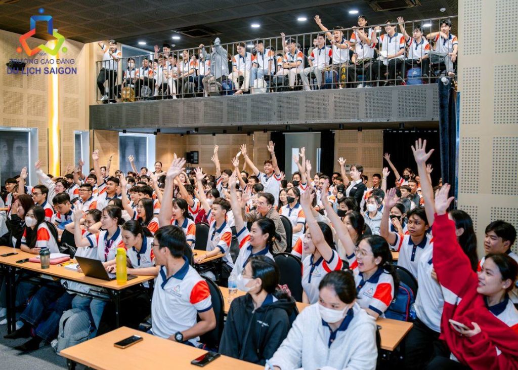 Sinh viên ngành du lịch cần học gì để vào làm tại các tập đoàn lớn