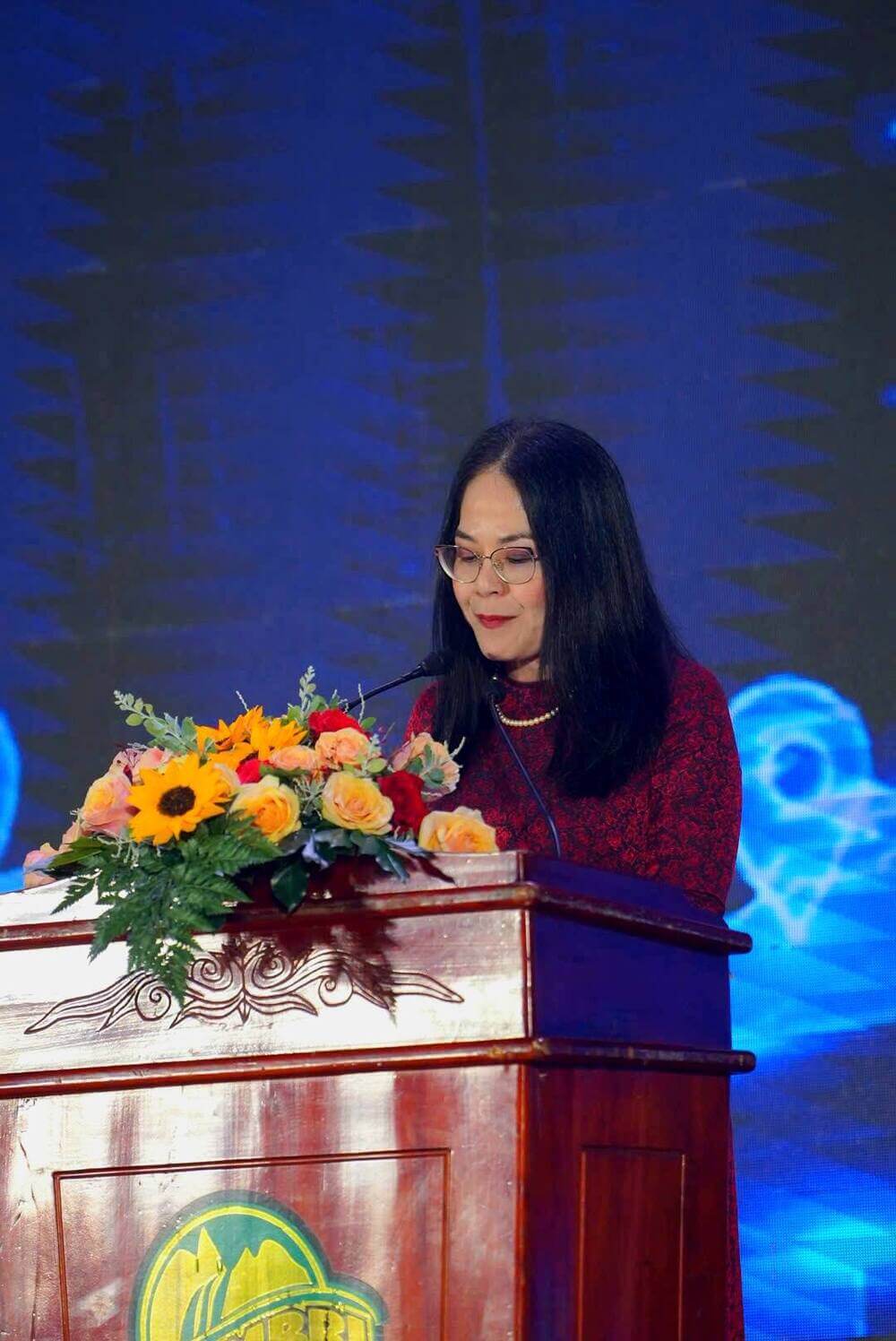 Hiệu trưởng Ngô Thị Quỳnh Xuân phát biểu