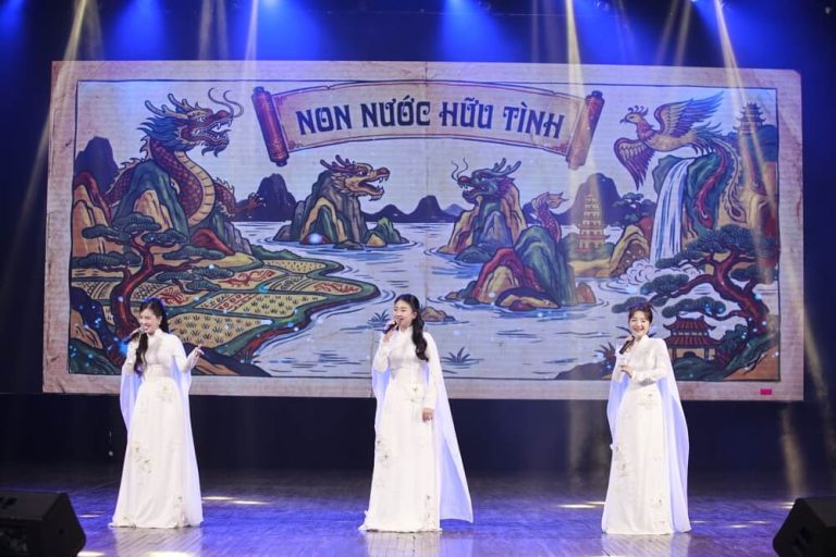 Lễ tổng kết và trao giải Cuộc thi Sáng tạo video/clip “Ấn tượng du lịch ...