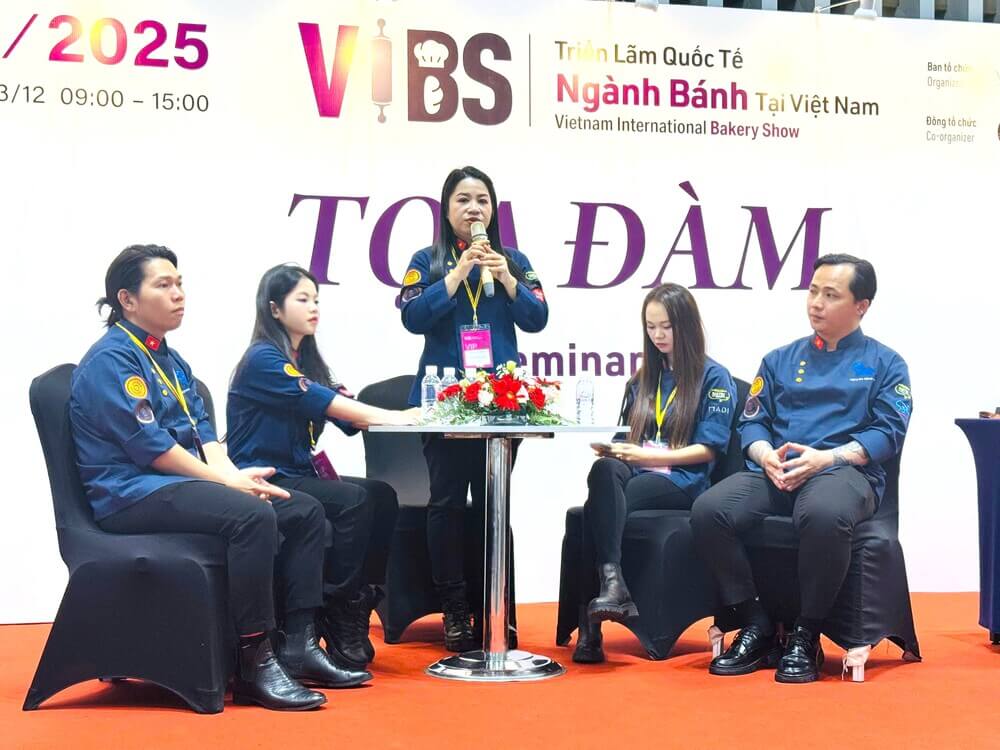 Tọa đàm Viết lên câu chuyện Ẩm thực Việt Nam