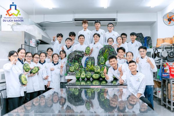 Chọn trường tập trung thực hành như Cao đẳng Du lịch Sài Gòn sẽ giúp học sinh trung bình có nhiều kinh nghiệm và nâng cao tỉ lệ có việc làm sau khi tốt nghiệp