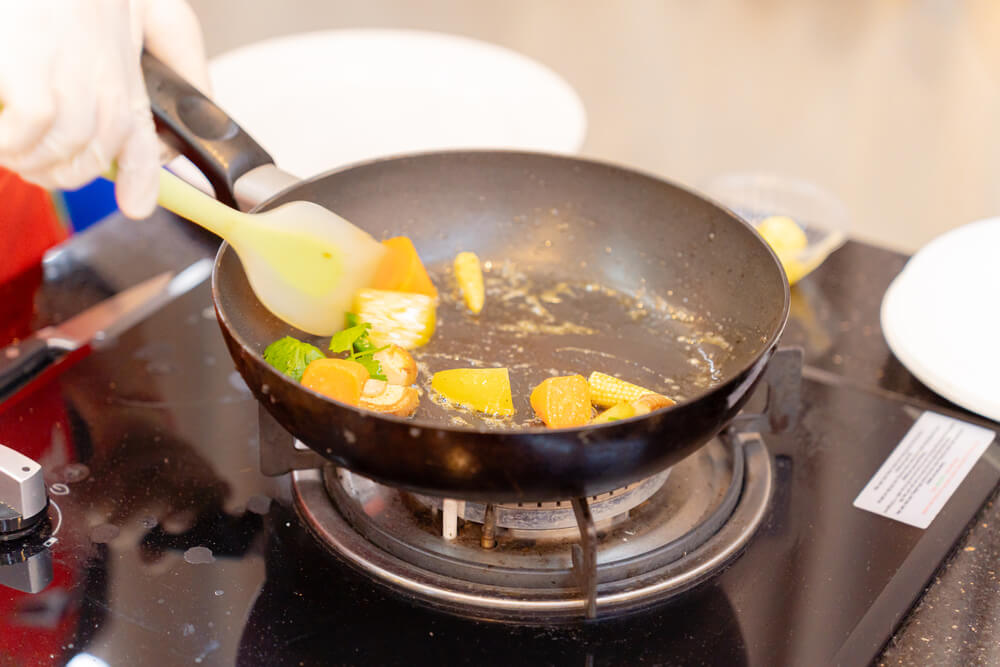 Chế biến món ăn