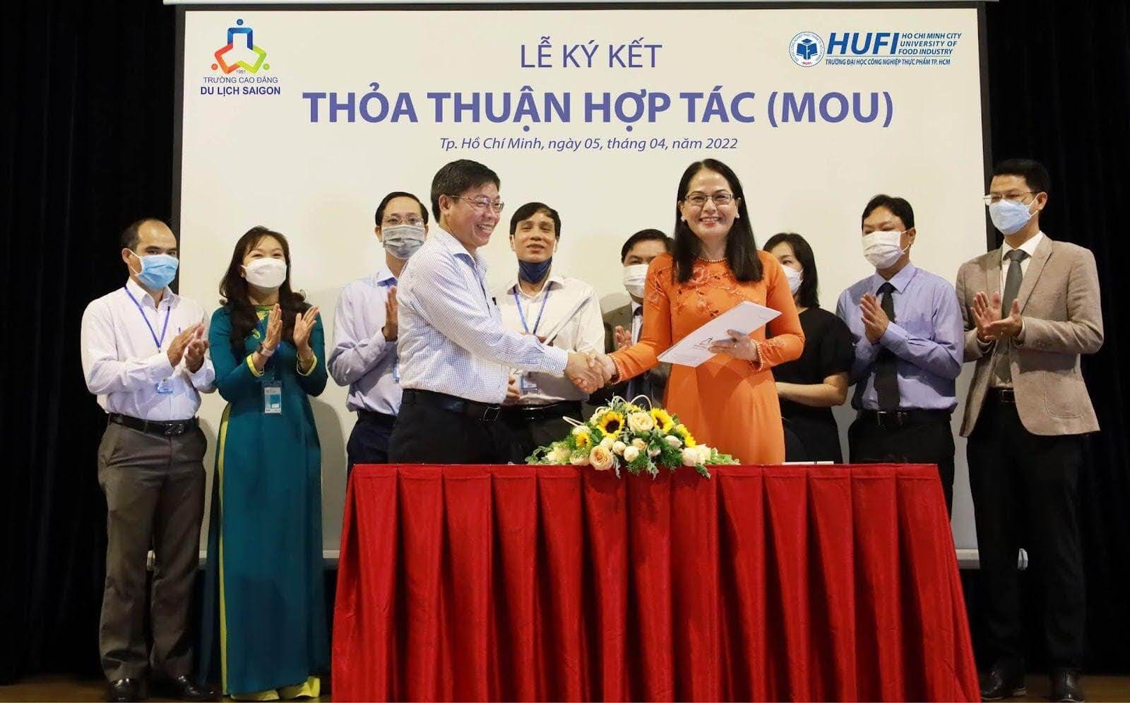 Ký kết chương trình liên thông với Trường Đại học Công thương TP.HCM
