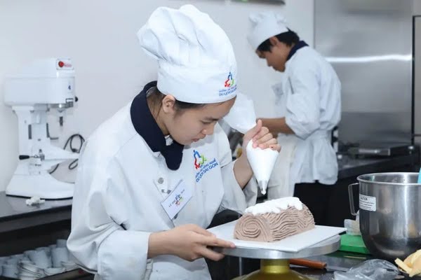 Khóa học nghề làm bánh ngắn hạn đặc biệt phù hợp cho những người mới bắt đầu