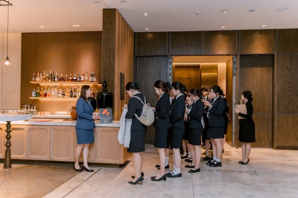 Học viên được thực hành nghiệp vụ Lễ tân trong môi trường mô phỏng chuyên nghiệp