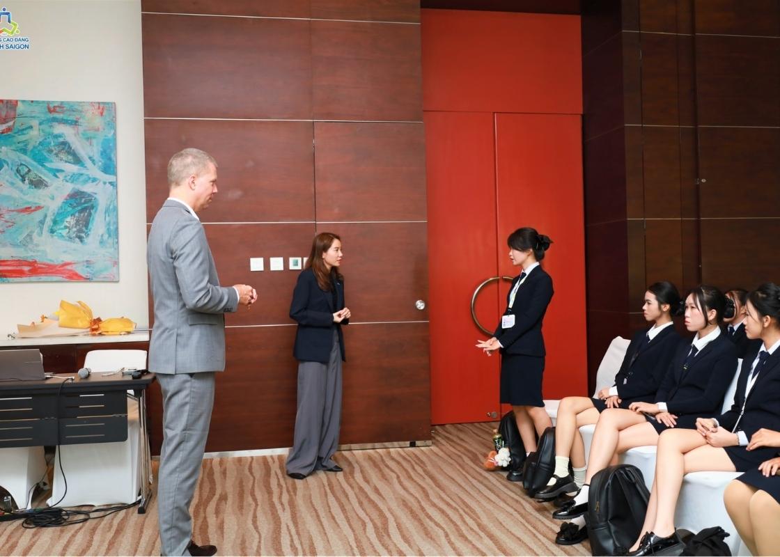 Mô tả công việc của quản lý khách sạn​