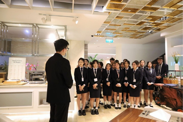 Quản trị Khách sạn là một trong những ngành được nhiều bạn trẻ lựa chọn hiện nay