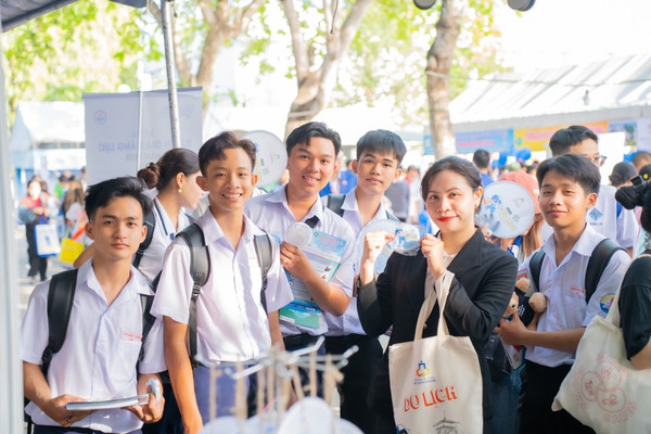 Thí sinh không thể đổi nguyện vọng 1 sang nguyện vọng 2 trong kỳ tuyển sinh chính thức