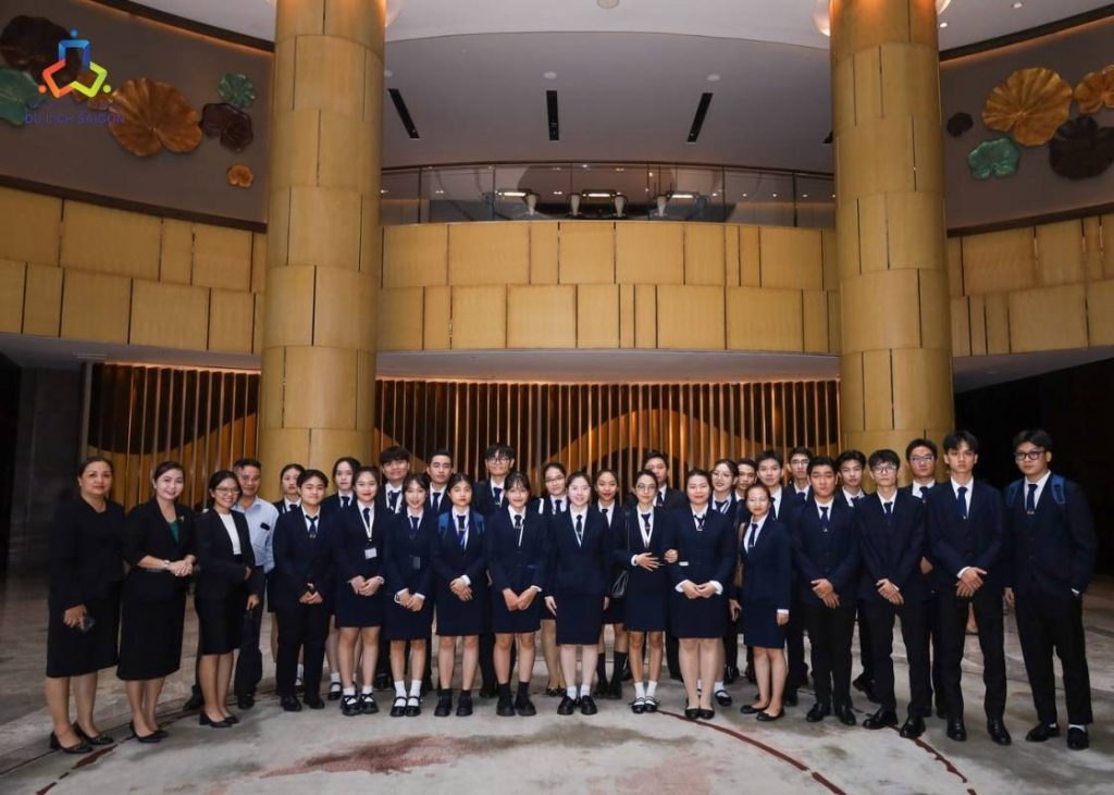 Nên học ngành quản trị du lịch hay quản trị khách sạn?