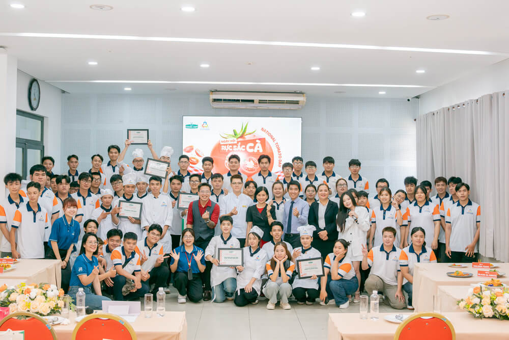 Ảnh lưu niệm tổng kết workshop “World Tomato Day 2026 – Sáng tạo từ xốt cà chua”