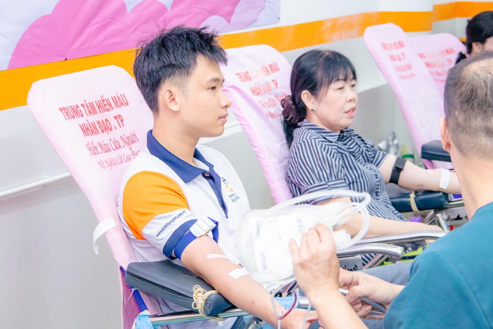 Chương trình Hiến máu tình nguyện 2026 do Phòng Công tác Sinh viên, Đoàn Thanh Niên, Hội Chữ Thập Đỏ Phường Vườn Lài phối hợp tổ chức